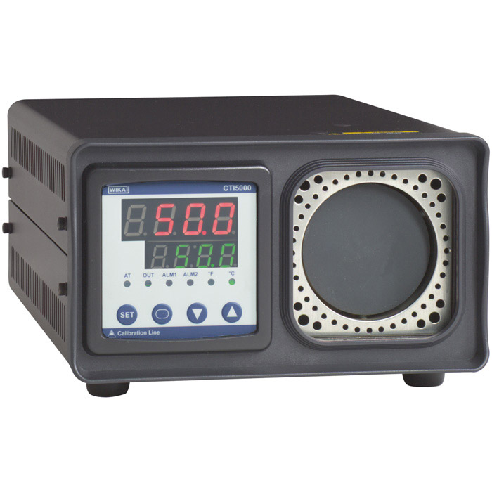 CTI5000 infrared calibrator